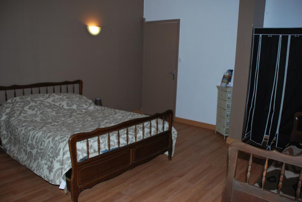 Chambres d'Hôtes Le Clos Ambels Ambialet Habitación foto