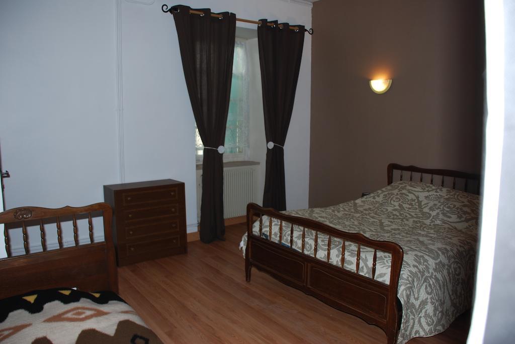 Chambres d'Hôtes Le Clos Ambels Ambialet Habitación foto